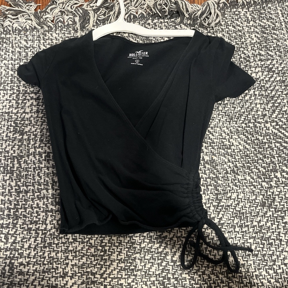 hollister v neck wrap crop top with tie detail
